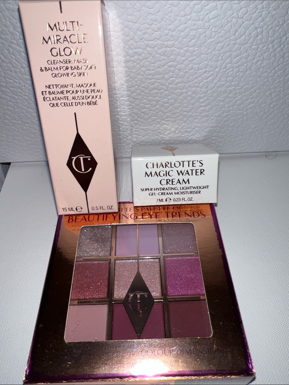 Charlotte Tilbury Eyeshadow in Digital Lilac + 2 mini size products.